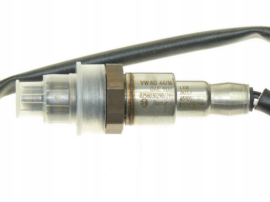 04E906262EA_2.jpg