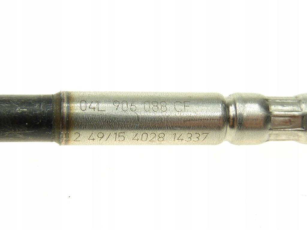 04L906088CF_2.jpg