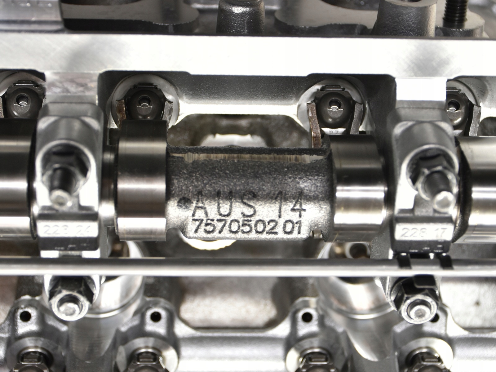 7542612_3.jpg