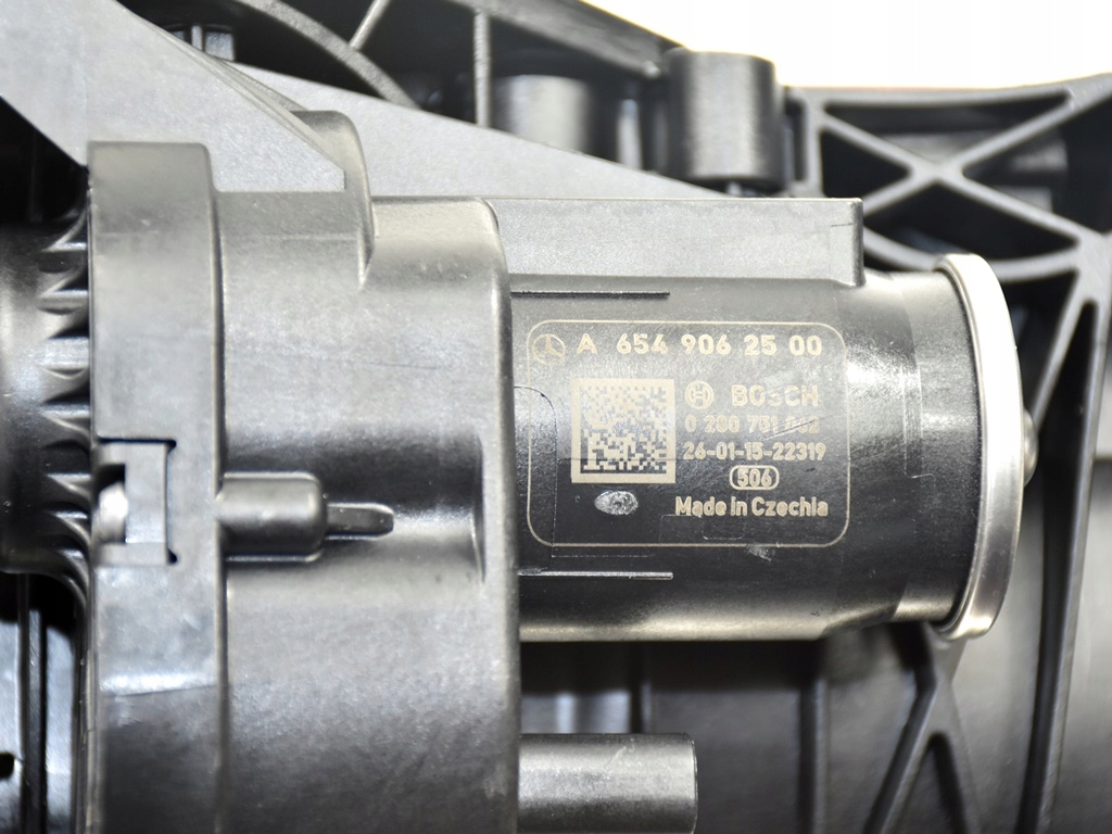 A6540903500_4.jpg