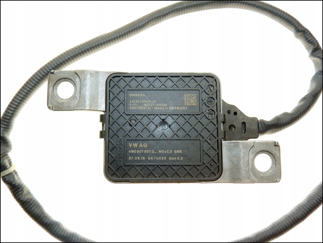 NOX_SENSOR_4M0907807Q_3.jpg